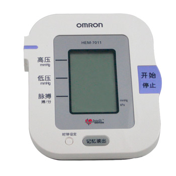 欧姆龙电子血压计 HEM-7011型