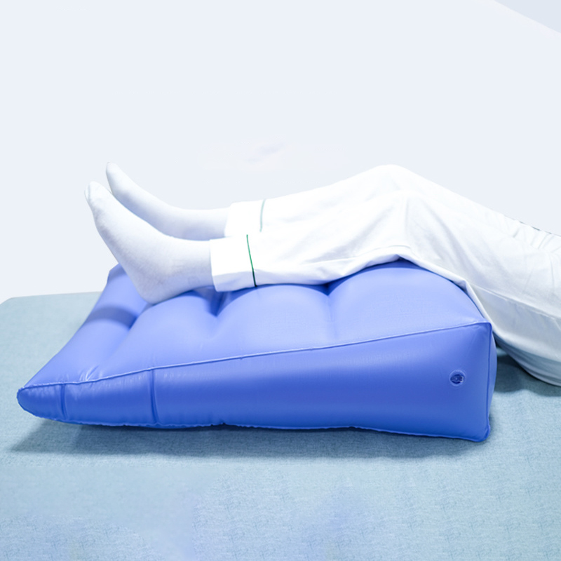 乐惠蓝色多功能充气三角靠垫 